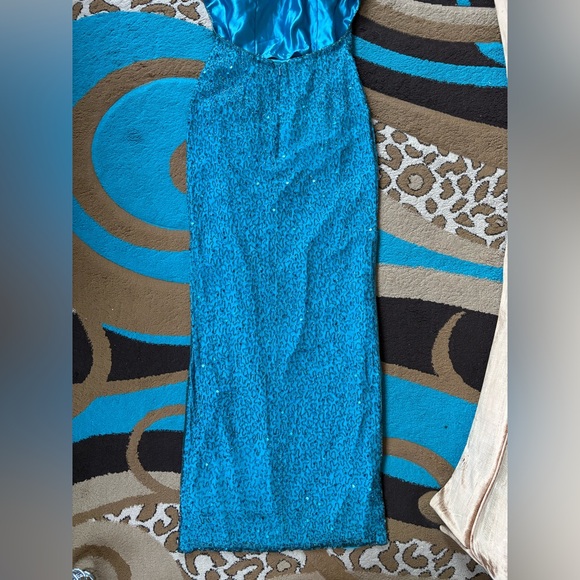 Scala Turquoise Beaded Dress - Picture 10 of 16